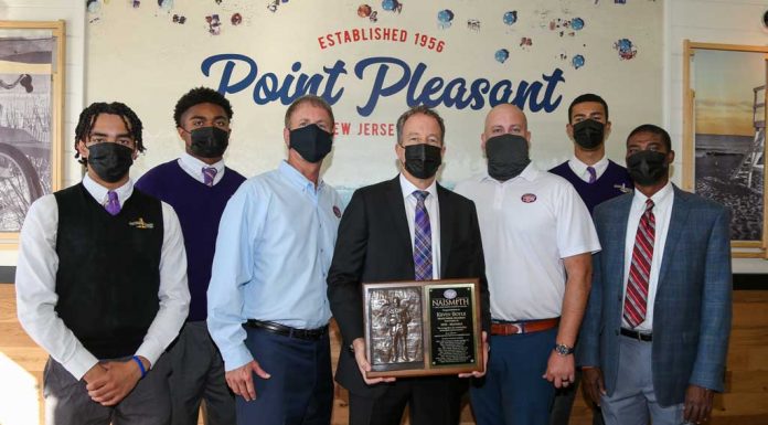Kevin Boyle Receives 2020 Jersey Mike’s Naismith High School Coach Of The Year Award