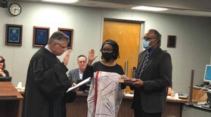 Mollie Cunningham Sworn in As Newest School Board Member