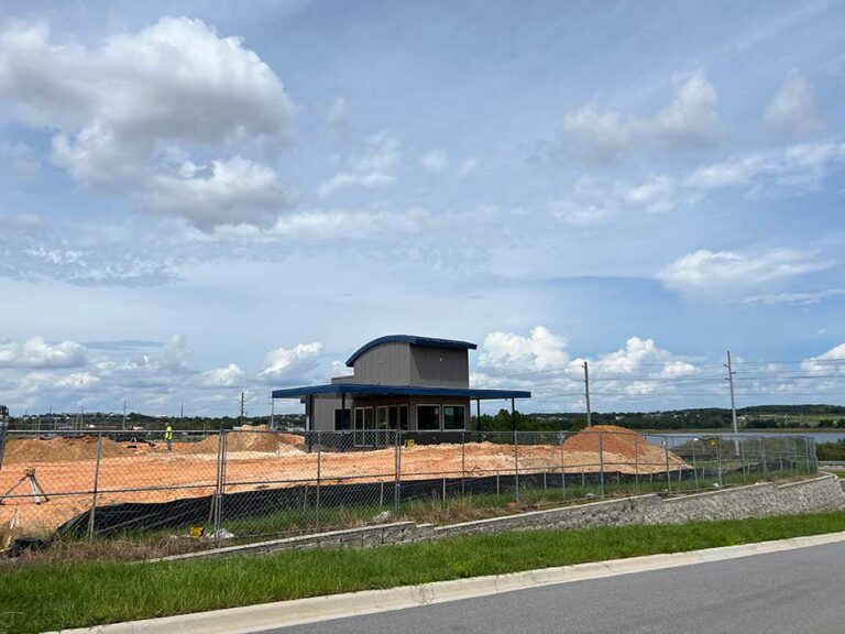 What's Happening In South Lake Cross Ridge Exchange, Salt Shack, 7