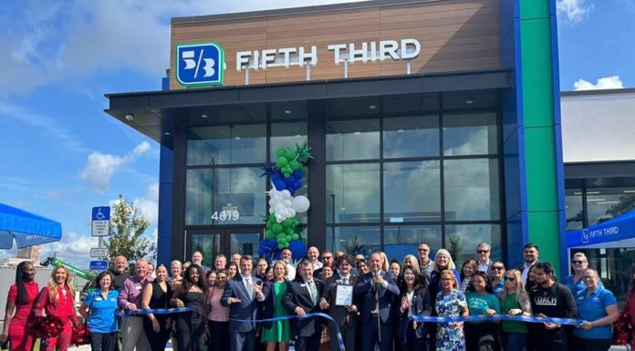 Fifth Third Bank – Plaza Collina Celebrates Grand Opening