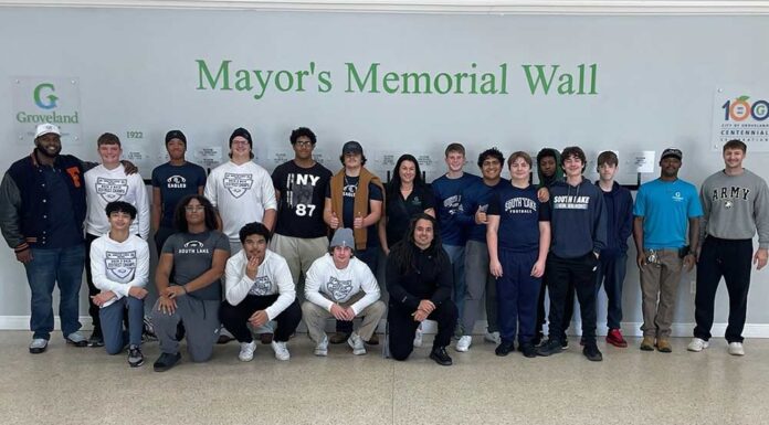 South Lake Eagles Football Team Volunteers at Groveland Martin Luther King Breakfast