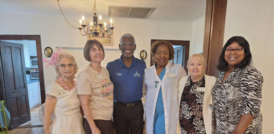 Clermont Mayor Visits the Clermont Woman’s Club