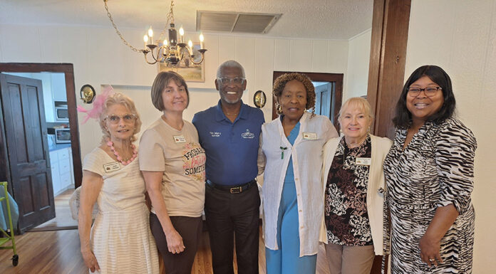 Clermont Mayor Visits the Clermont Woman’s Club