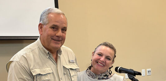 Community Spotlight Shines On Chuck Seaver Honored With Ann Dupee Gem of the Hills Award