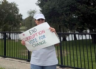 No Kings: Clermont Rally Calls On Voters To Stand Against Hate, Protect Democracy, And Vote Early