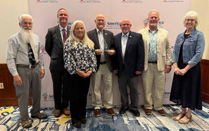 Tavares America In Bloom Group Photo